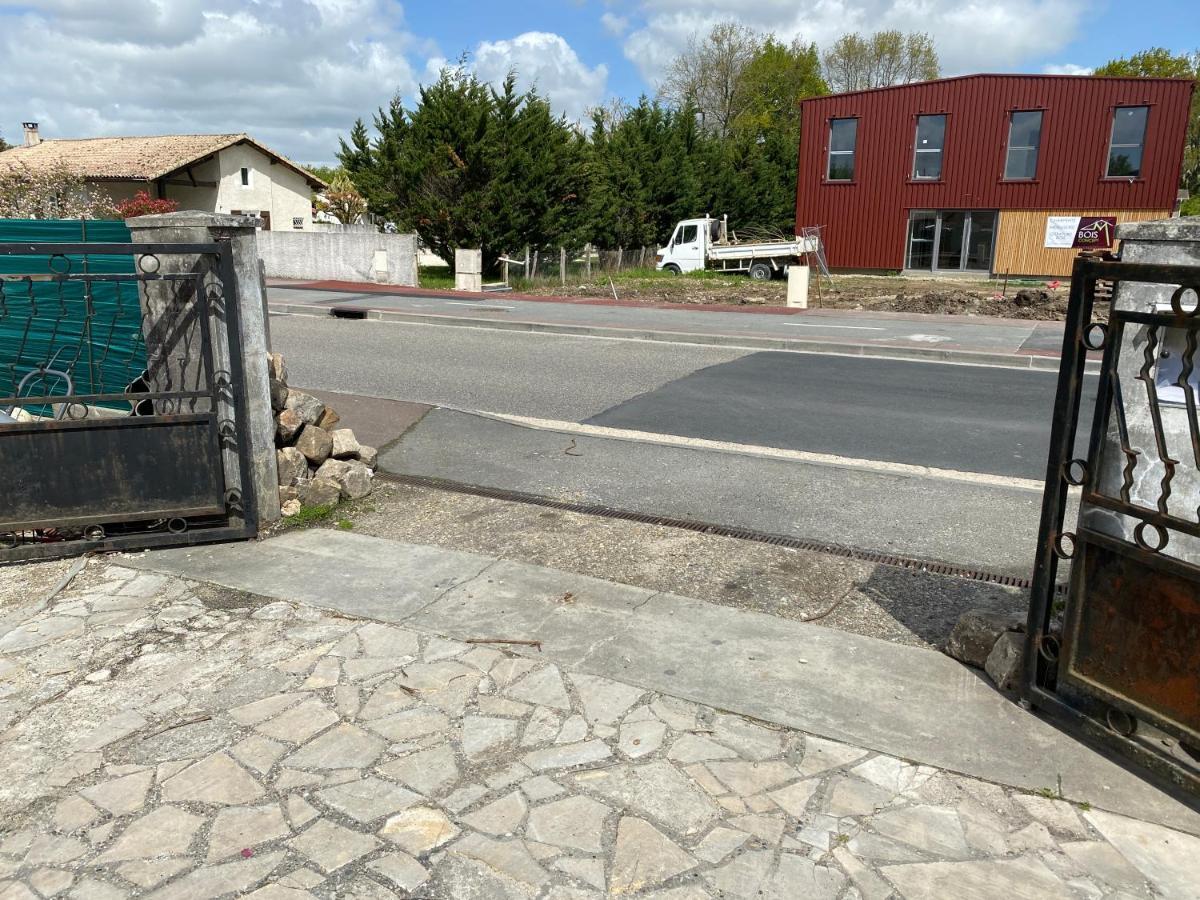 Bed and Breakfast Maison Ok Riba Aeroport Merignac Exterior foto